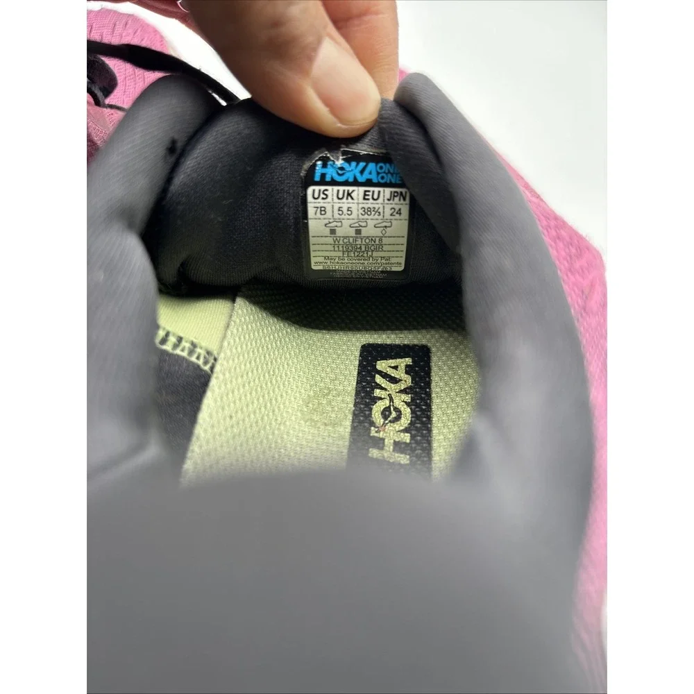 Hoka One One Clifton 8 Sneakers Womens Size 7B Pink Training Gym Athleisure READ